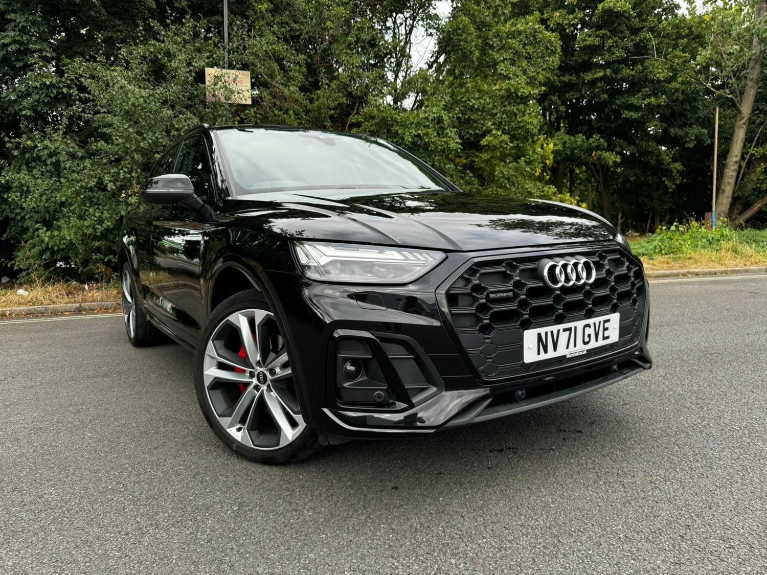 Audi Q5 Listing Image