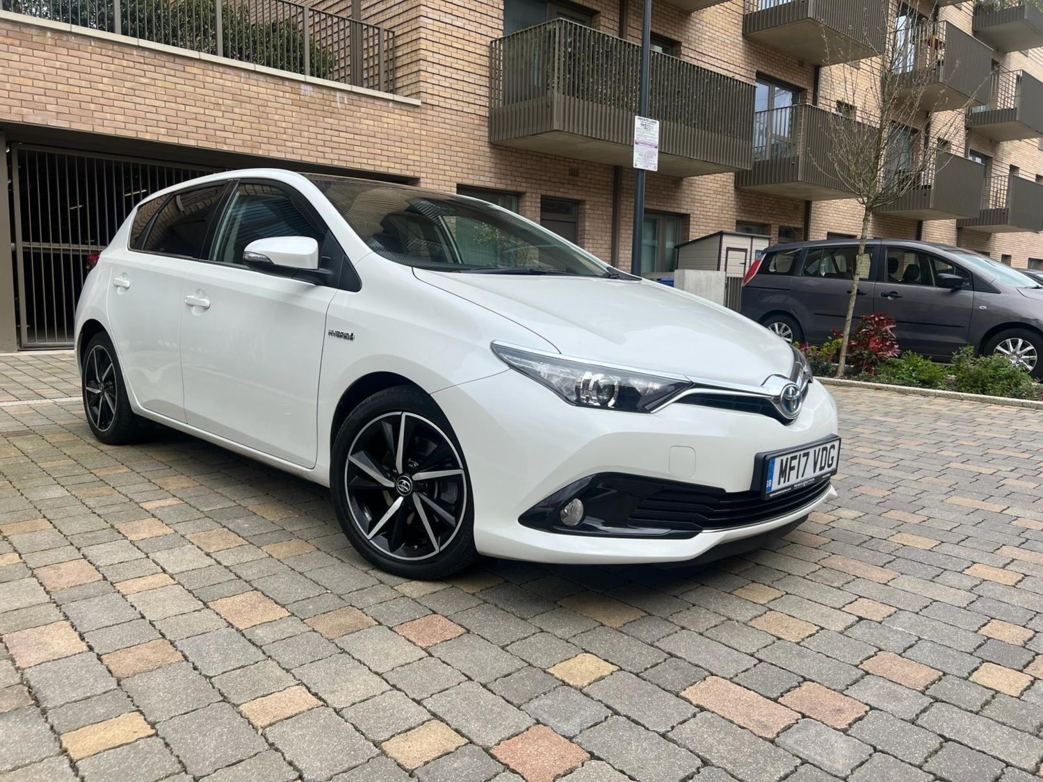 Toyota Auris Listing Image