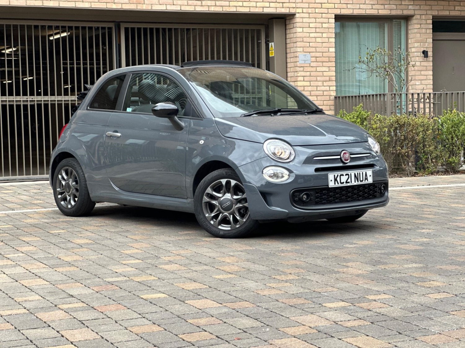 Fiat 500C Listing Image