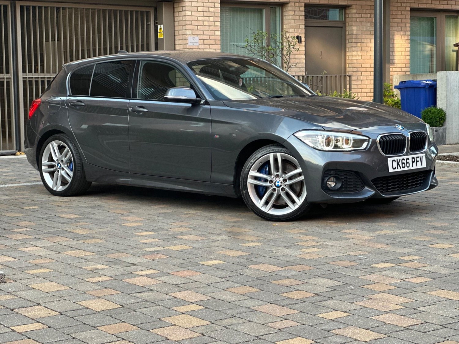 BMW 1 Series Listing Image