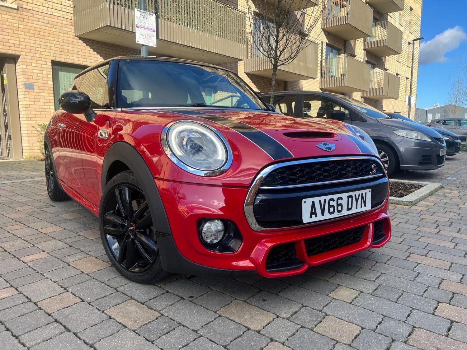 MINI Hatch Listing Image