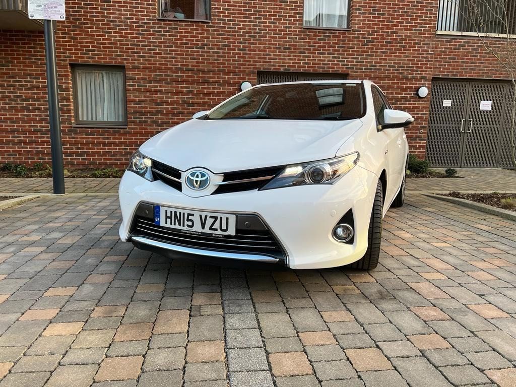 Toyota Auris Listing Image