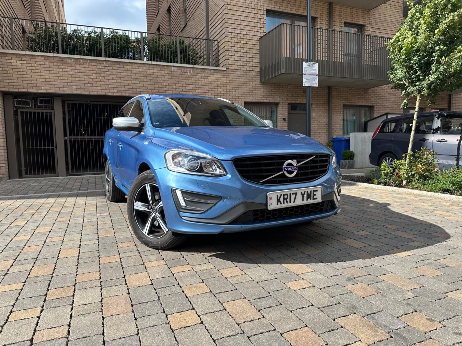 Volvo XC60 Listing Image