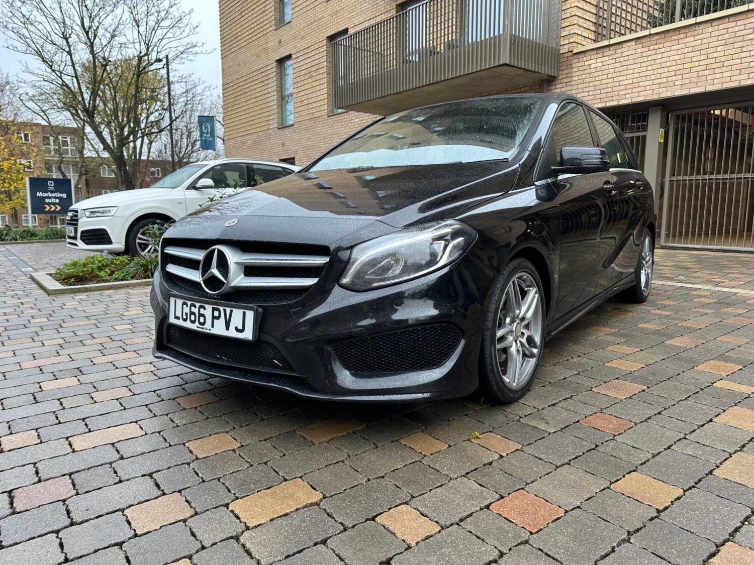 Mercedes-Benz B-Class Listing Image