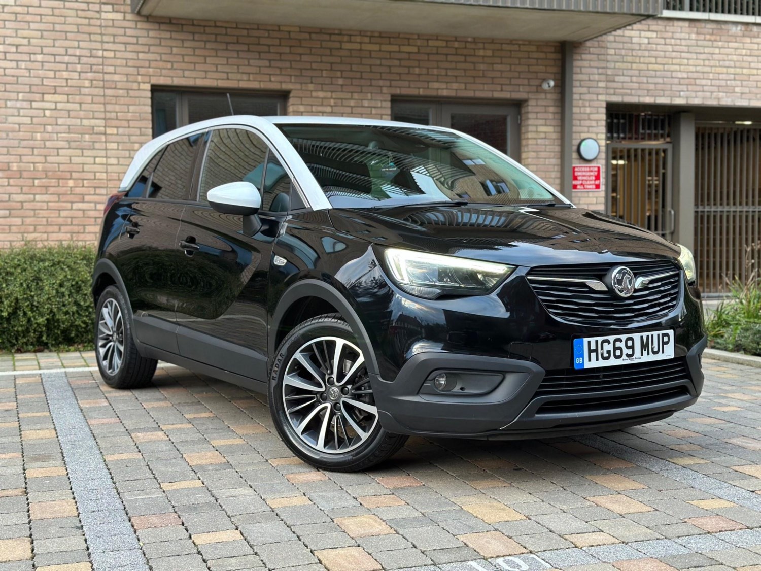 Vauxhall Crossland X Listing Image