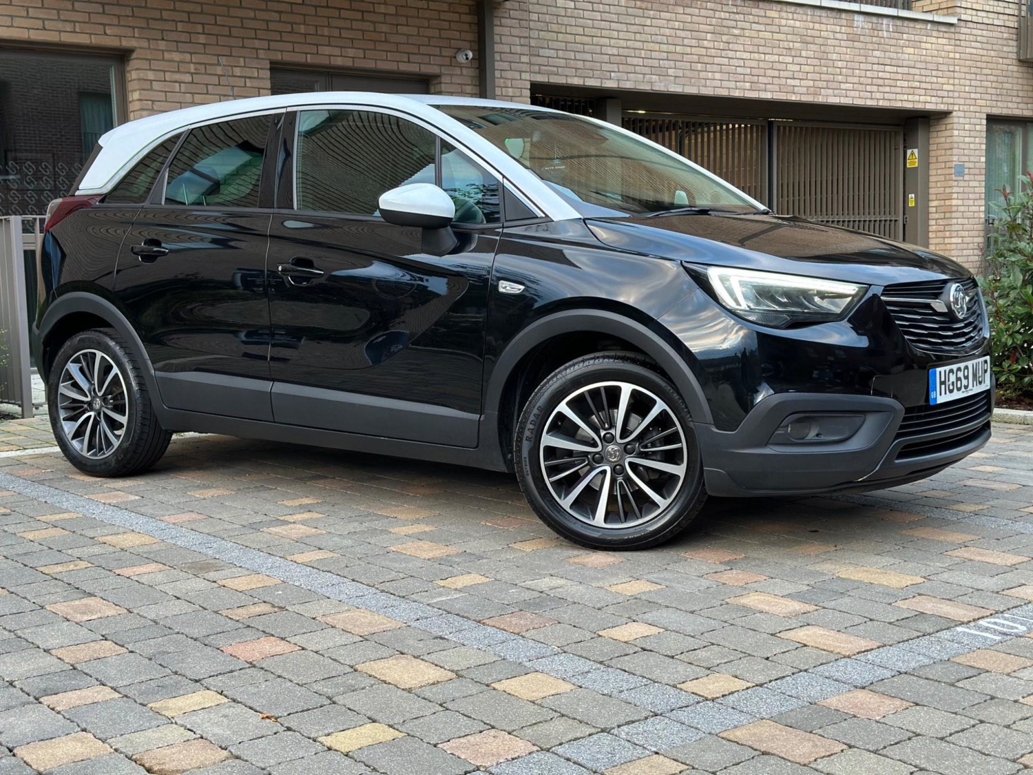 Vauxhall Crossland X Listing Image