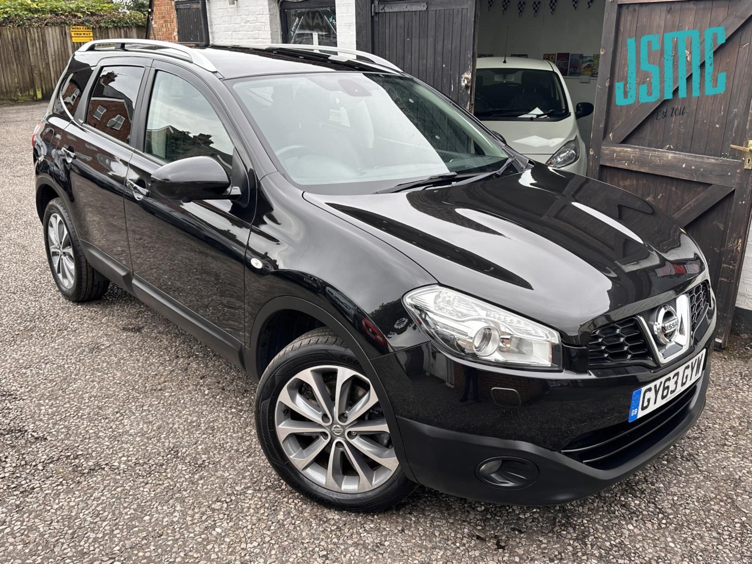 Nissan Qashqai+2 Listing Image