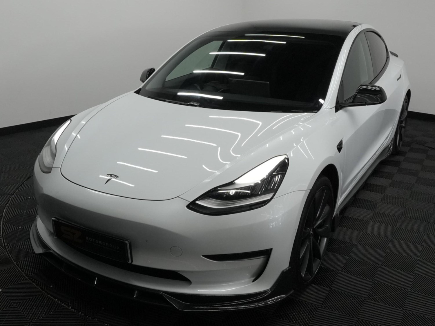 Tesla Model 3 Listing Image