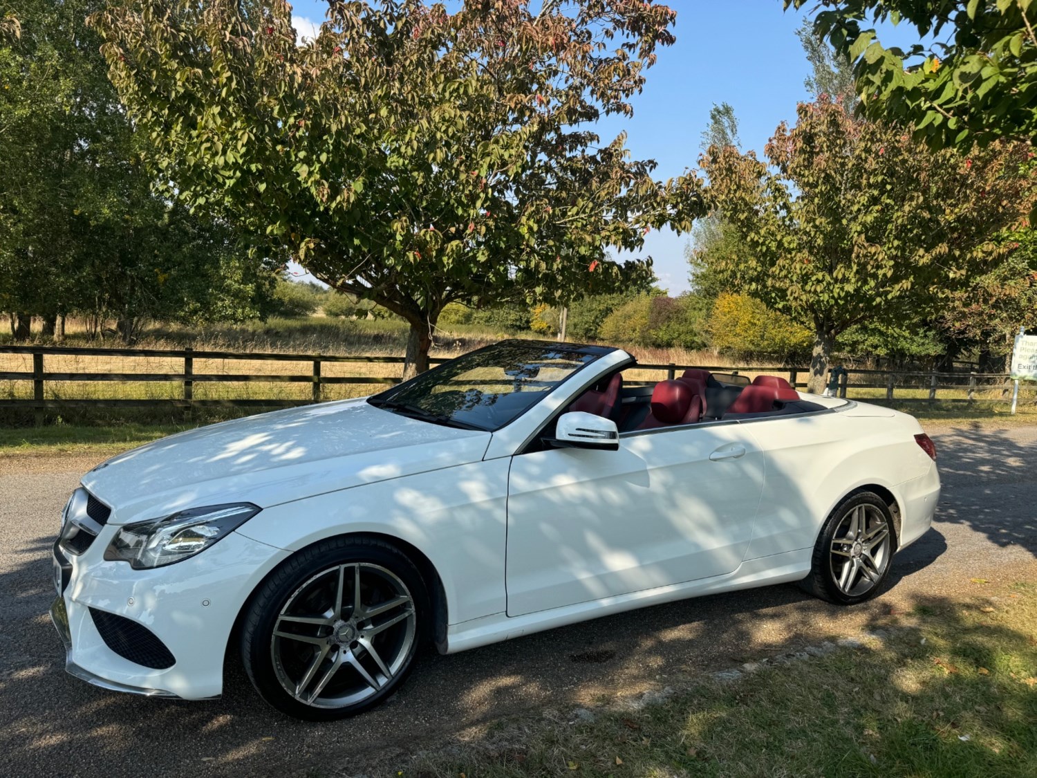 Mercedes-Benz E-Class Listing Image