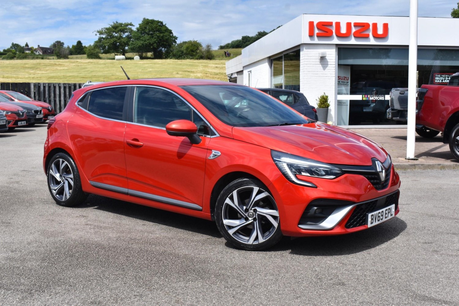 Renault Clio Listing Image