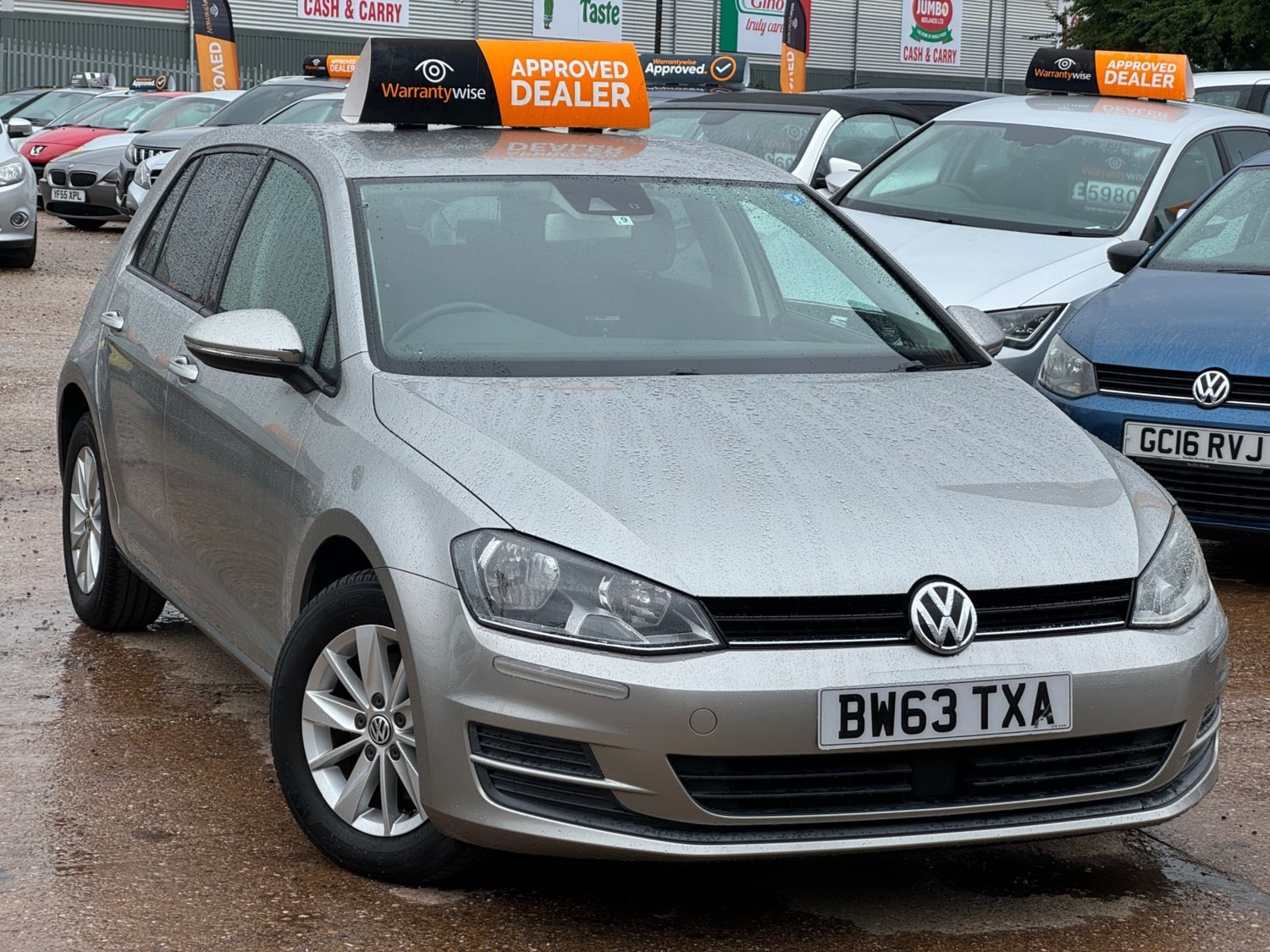 Volkswagen Golf Listing Image