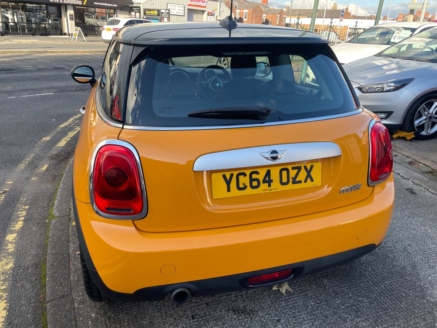 MINI Hatch Listing Image