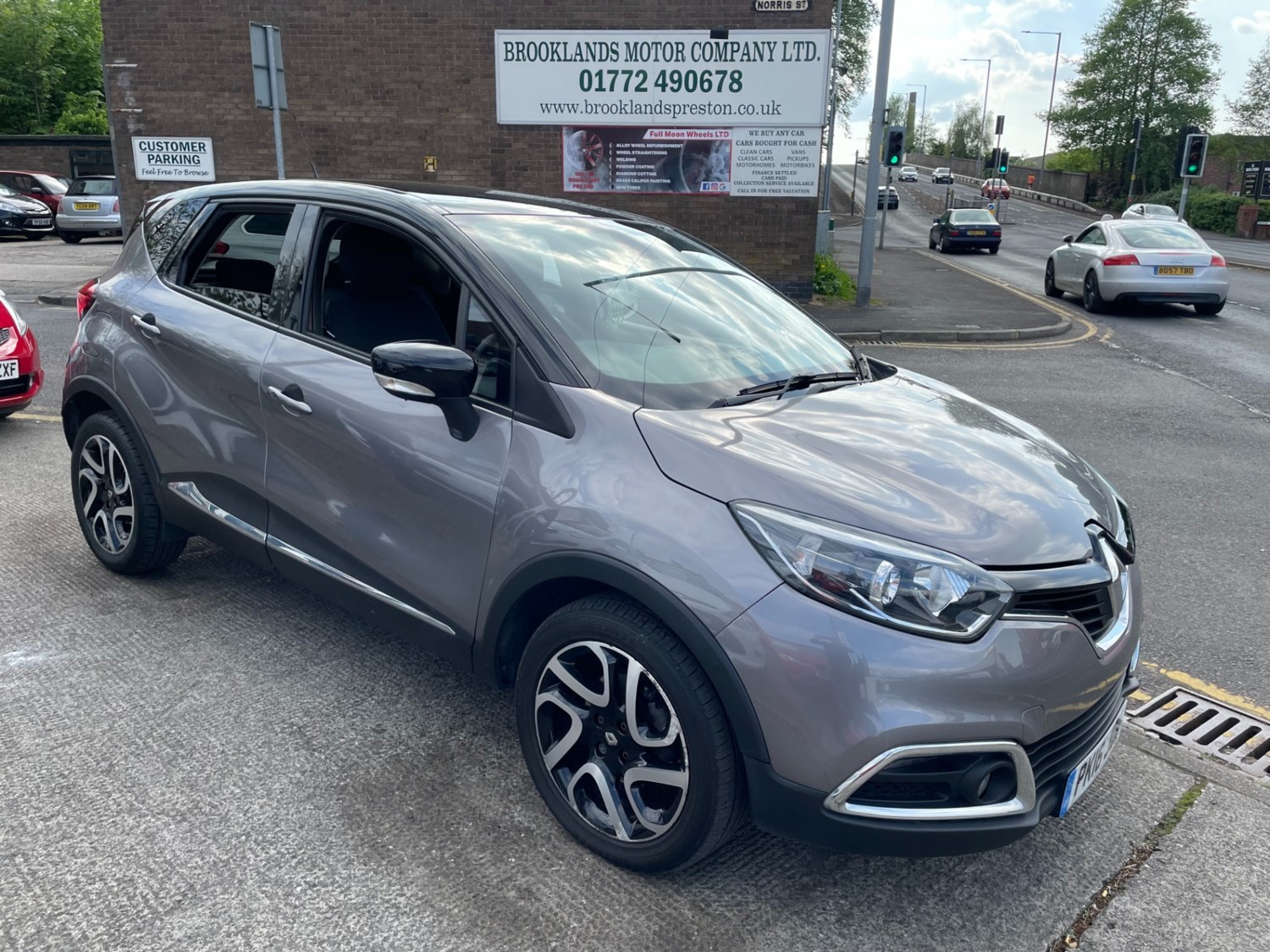 Renault Captur Listing Image