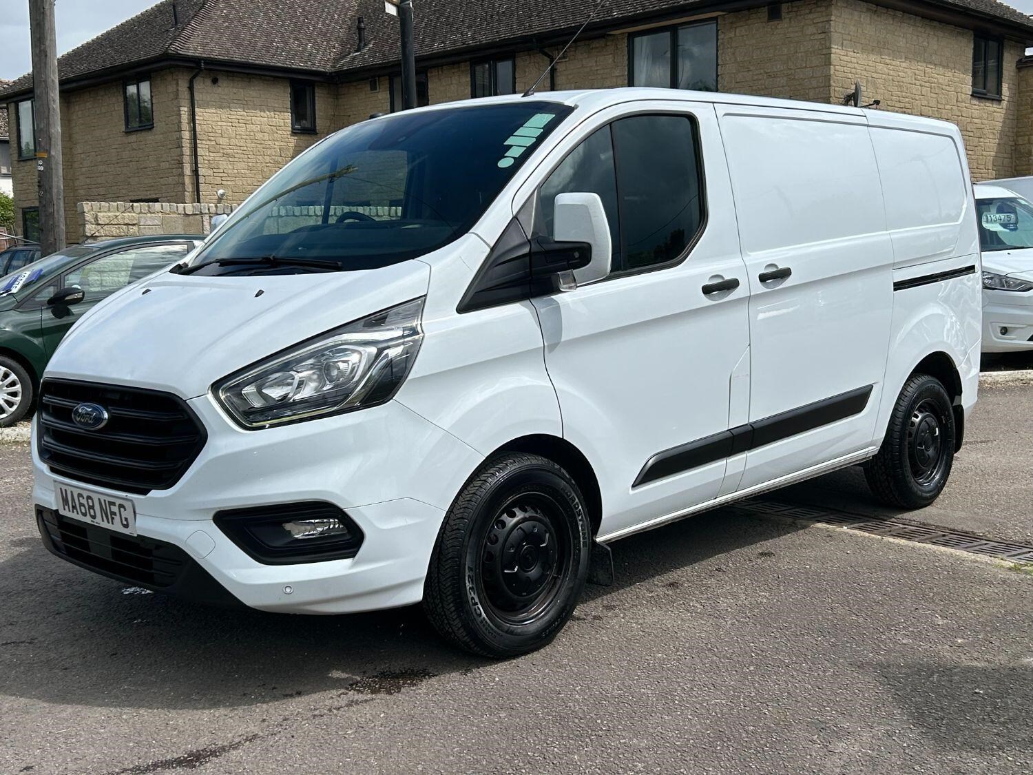 Ford Transit Custom Listing Image