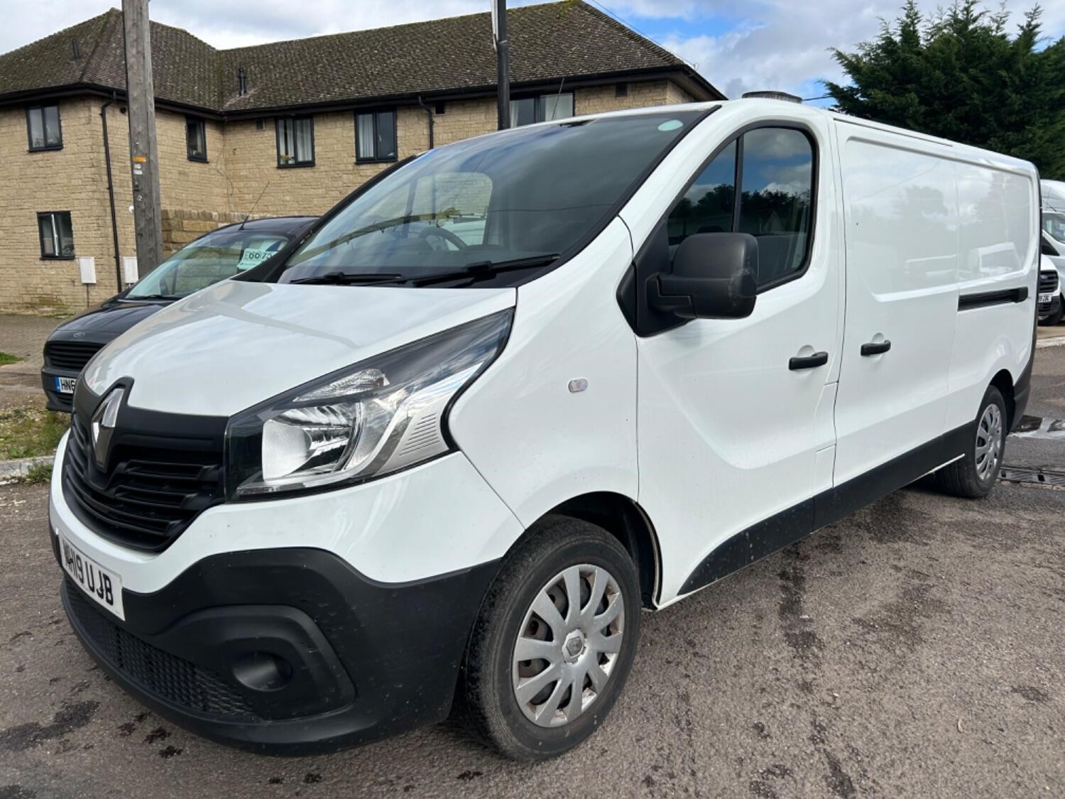 Renault Trafic Listing Image