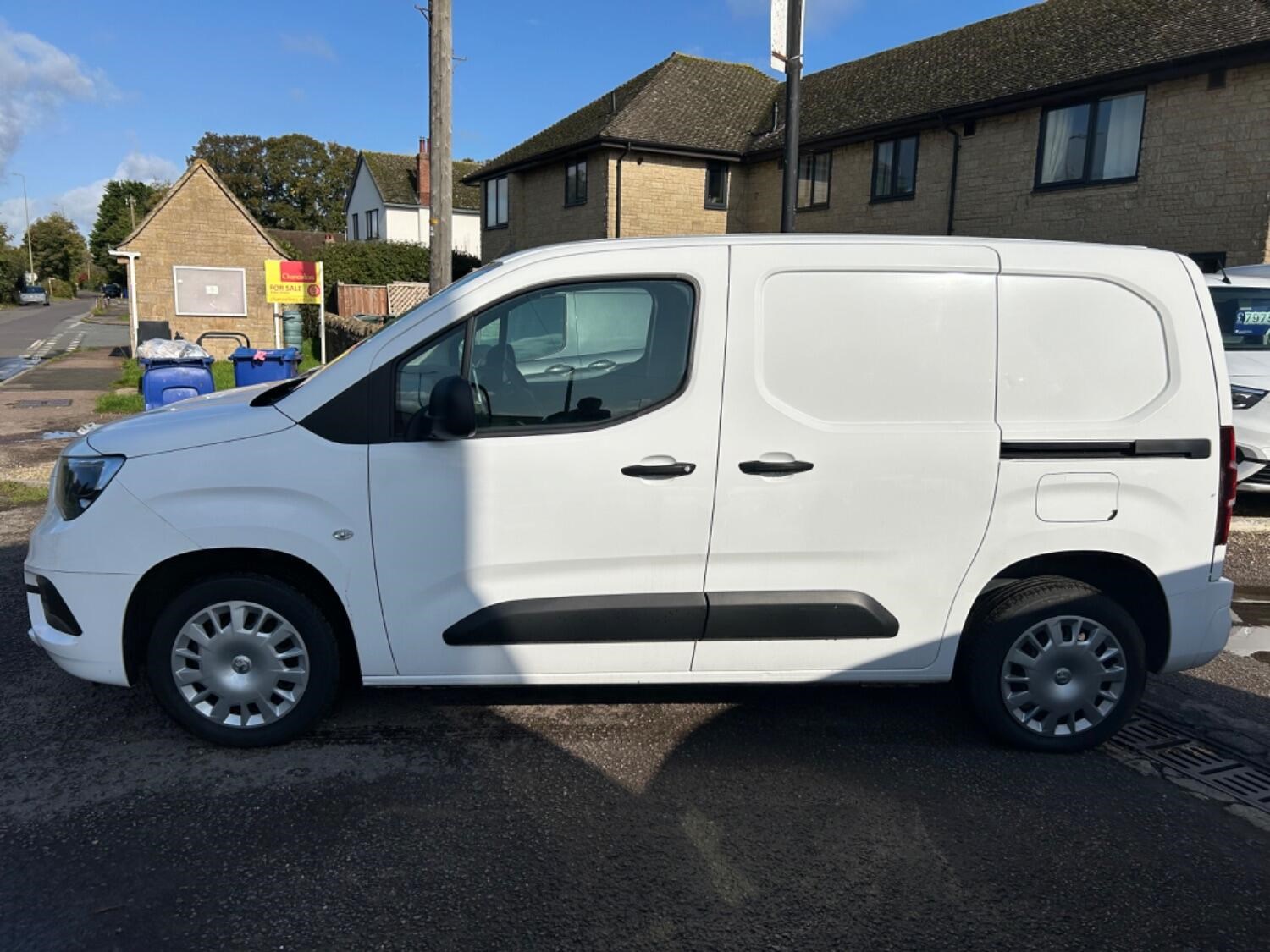 Vauxhall Combo Listing Image