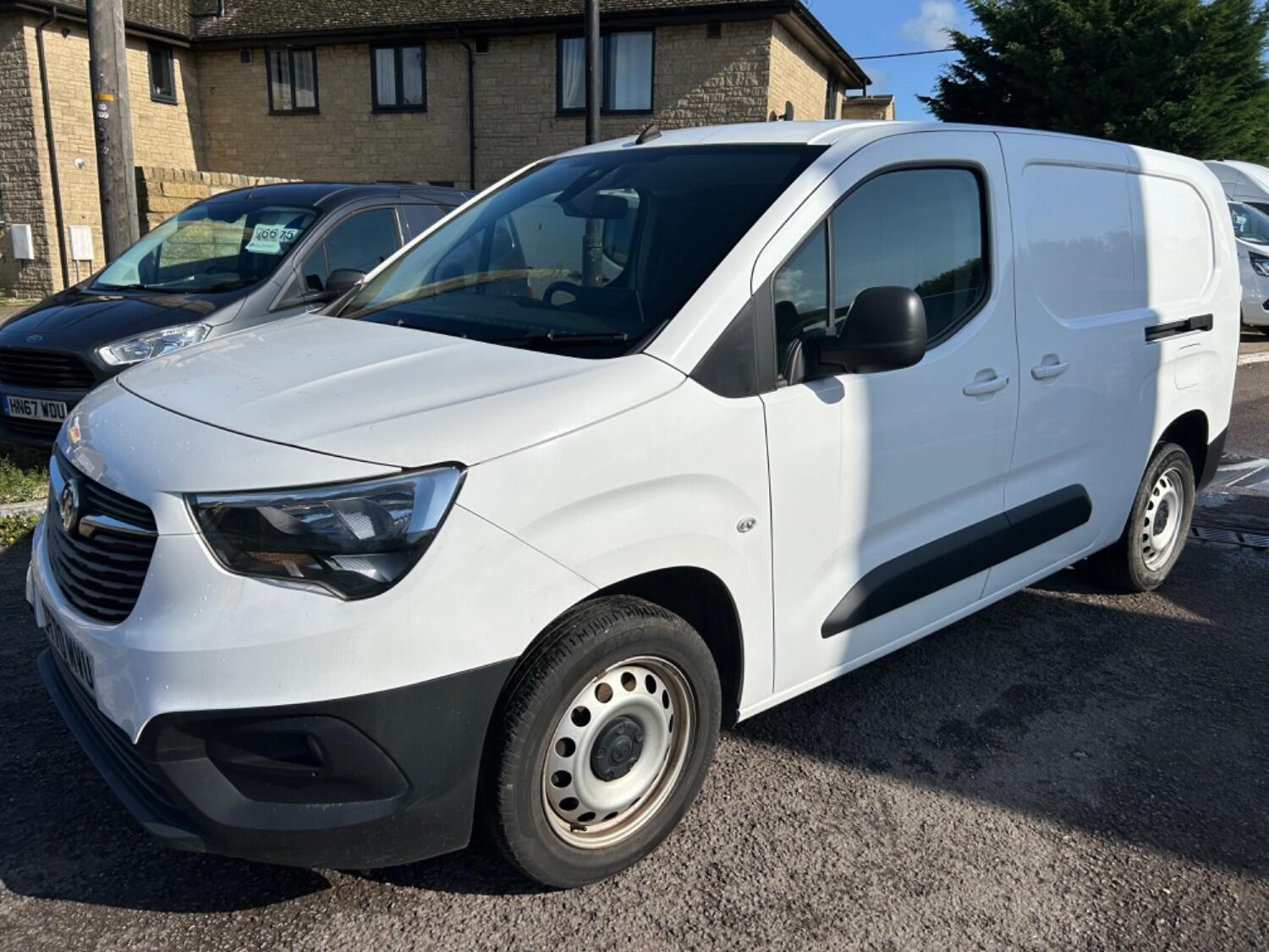 Vauxhall Combo Listing Image