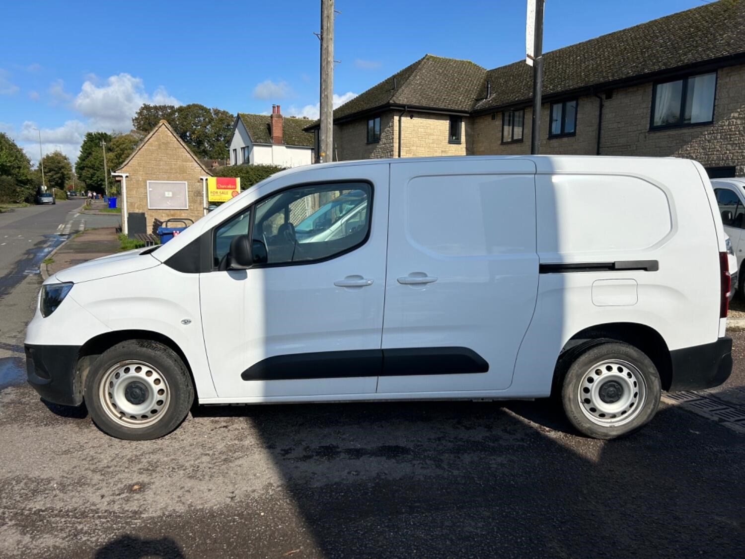 Vauxhall Combo Listing Image