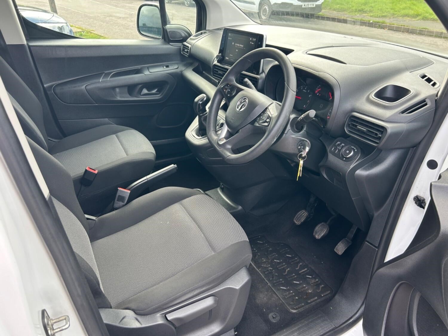 Vauxhall Combo Listing Image