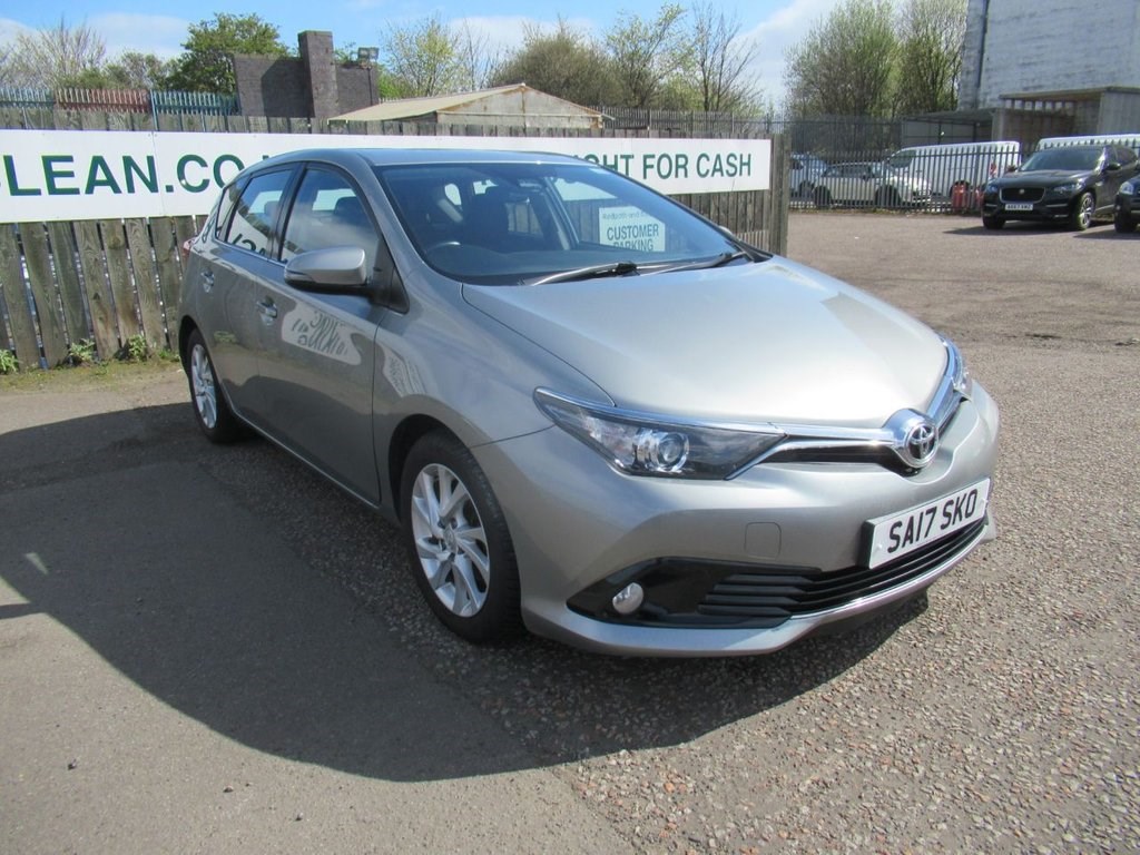 Toyota Auris Listing Image