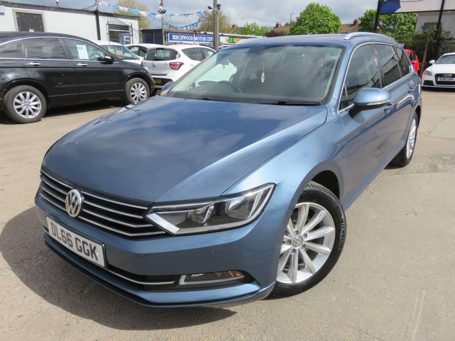 Volkswagen Passat Listing Image