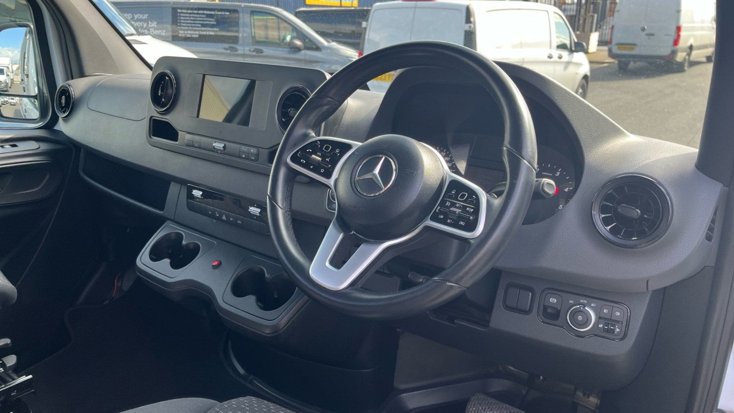 Mercedes-Benz Sprinter Listing Image