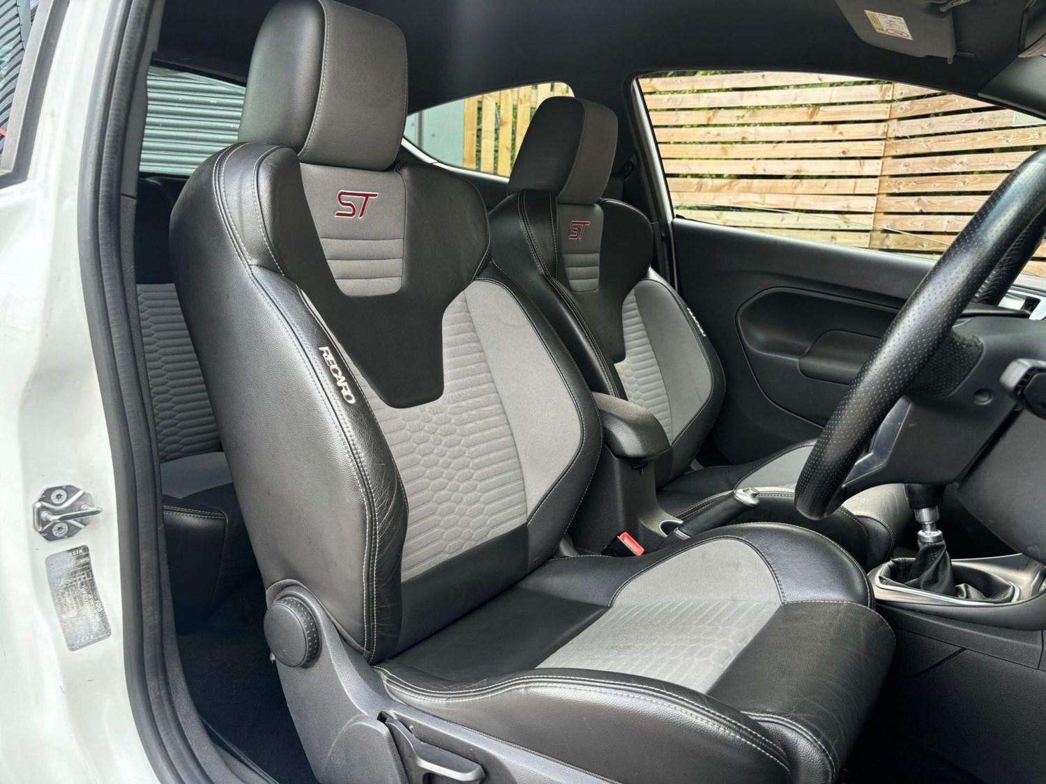 Ford Fiesta Listing Image