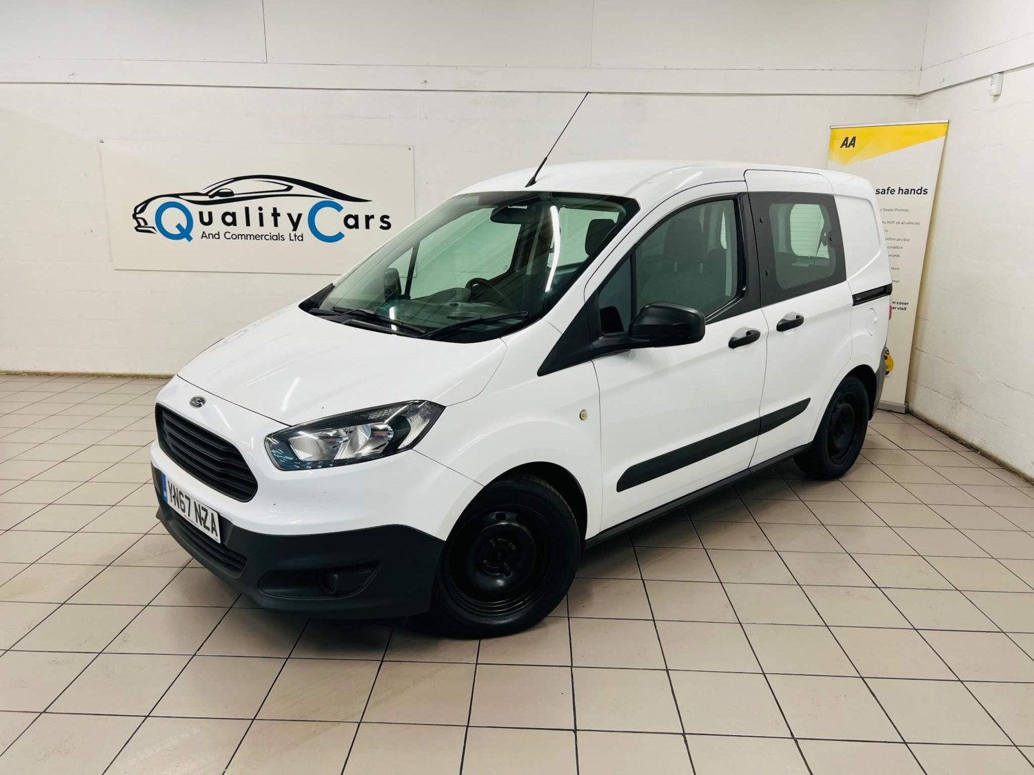 Ford Transit Courier Listing Image