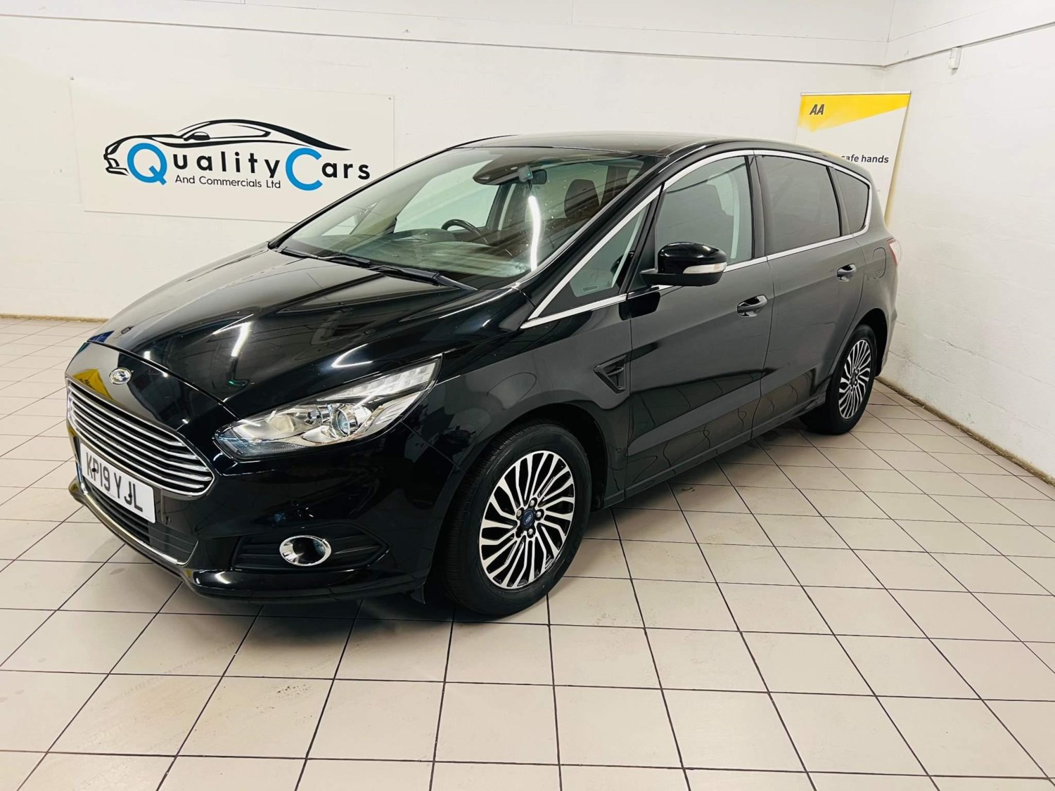 Ford S-Max Listing Image