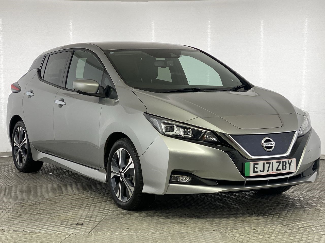 Nissan Leaf Listing Image