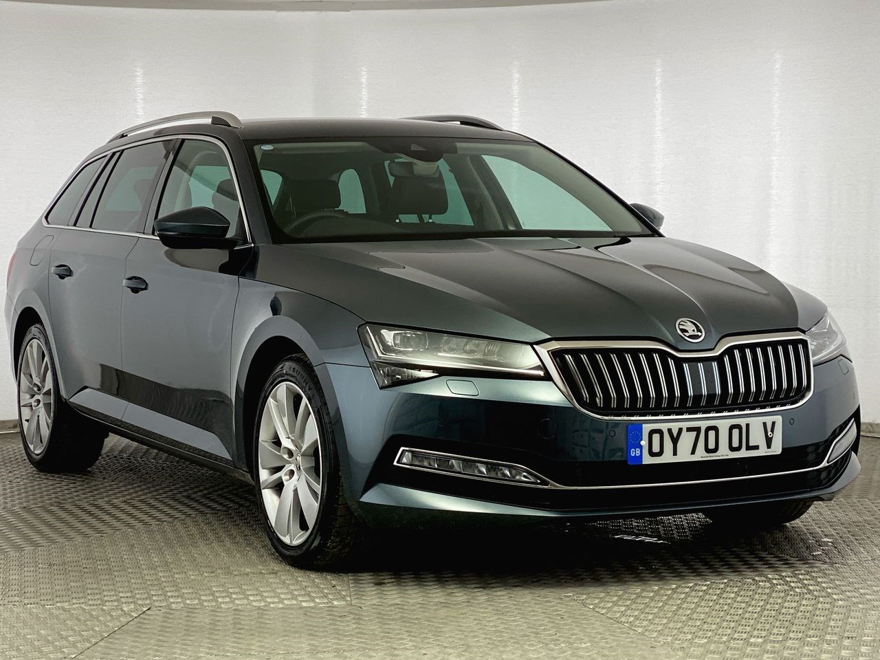 Skoda Superb Listing Image