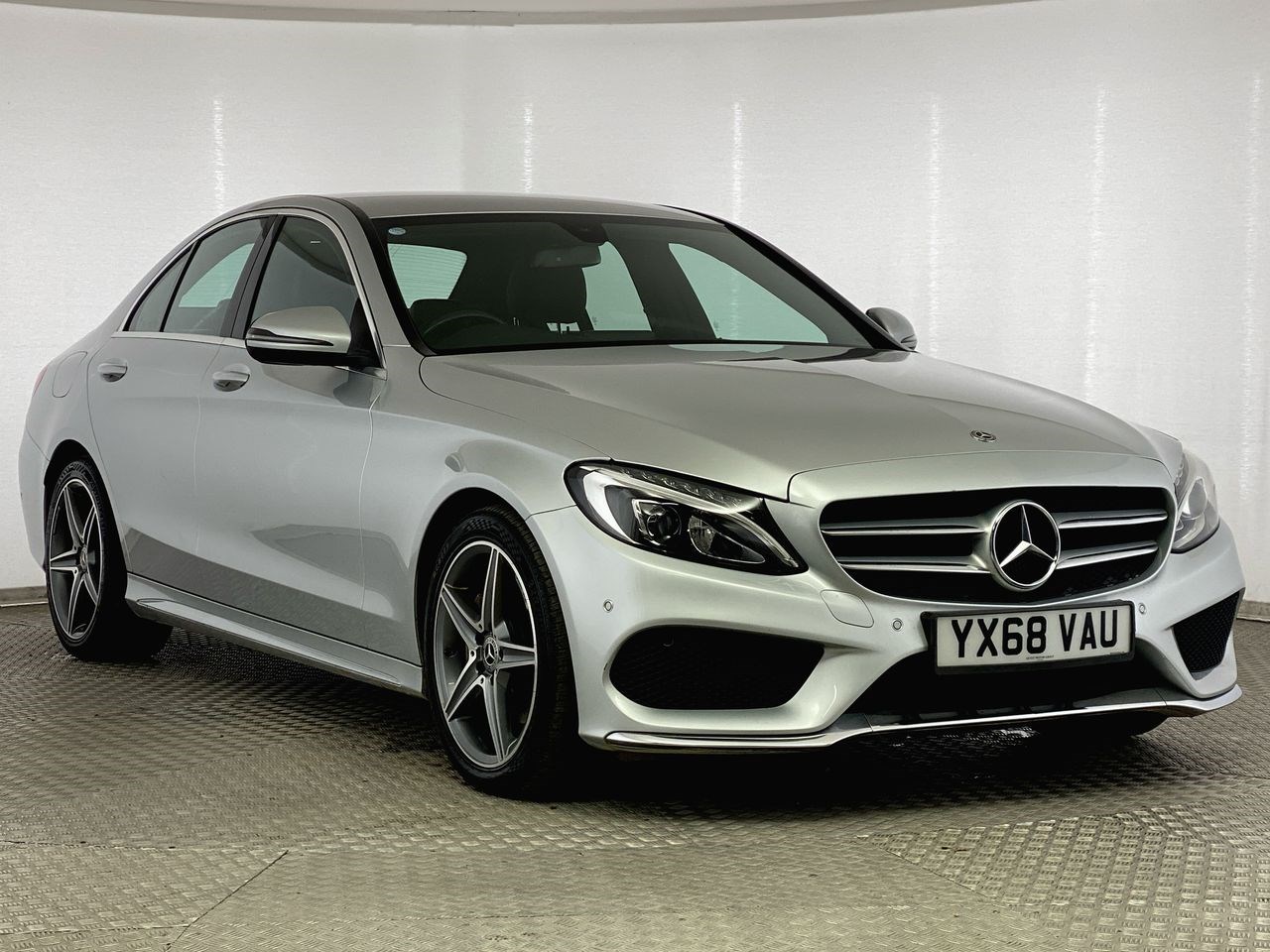 Mercedes-Benz C-Class Listing Image