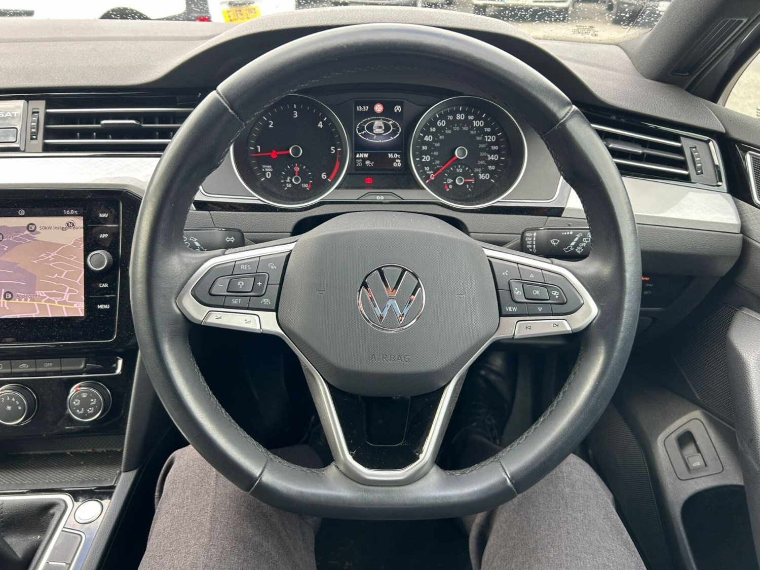 Volkswagen Passat Listing Image