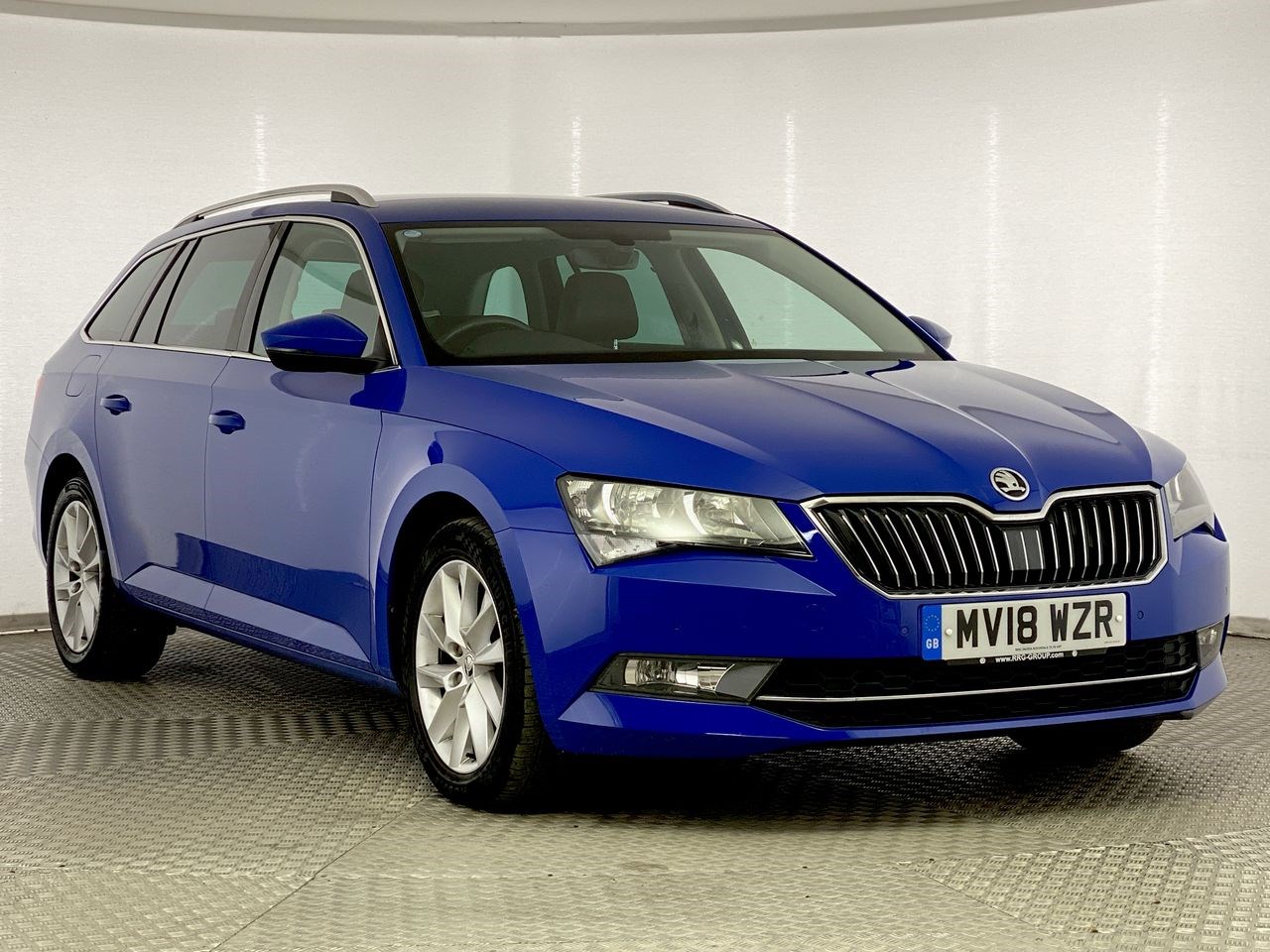 Skoda Superb Listing Image