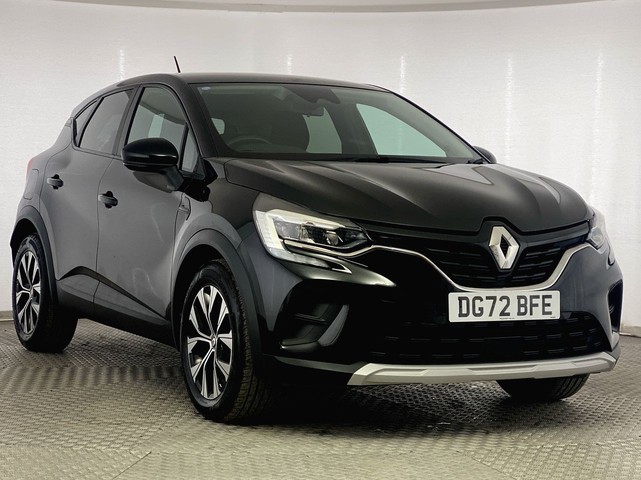 Renault Captur Listing Image