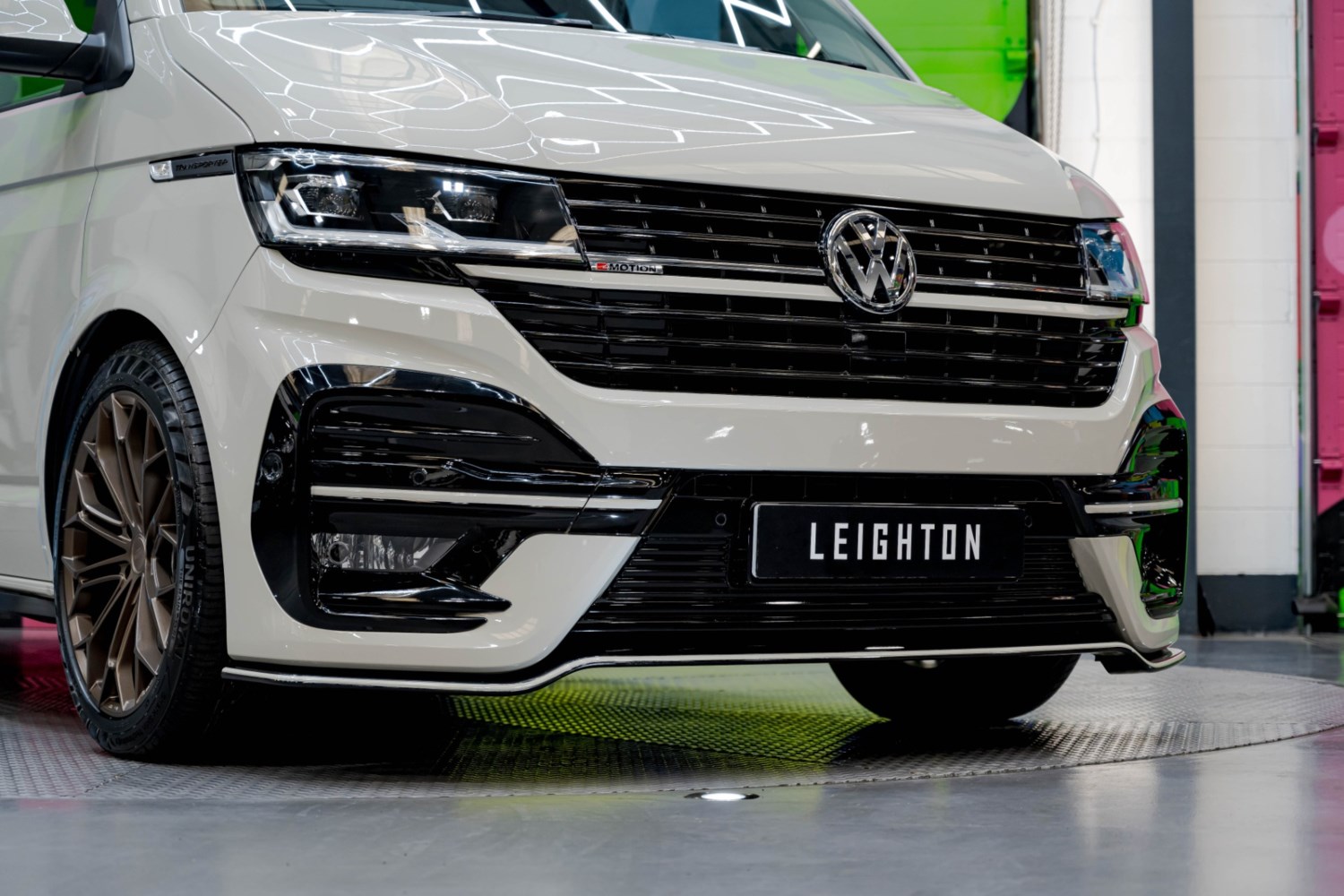 Volkswagen Transporter Listing Image