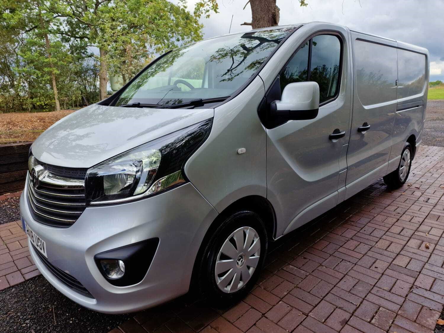 Vauxhall Vivaro Listing Image