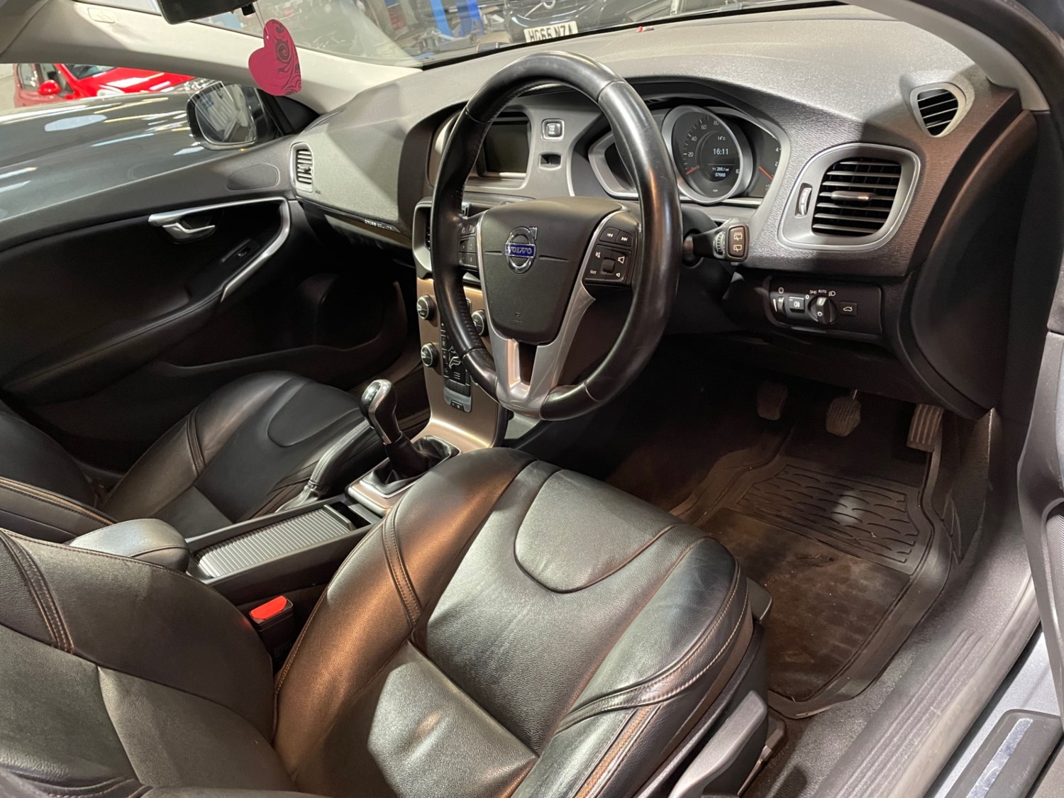 Volvo V40 Listing Image