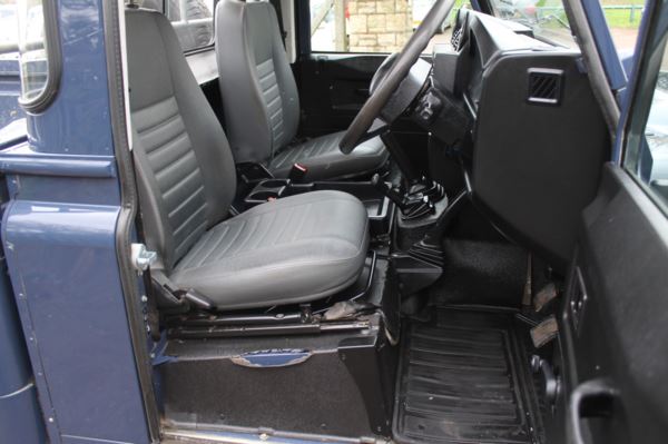 2012 (12) Land Rover Defender Hi Capacity PickUp TDCi [2.2] For Sale In Cheltenham, Gloucestershire