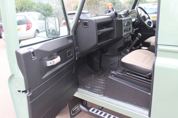 2016 Land Rover Defender Heritage Station Wagon TDCi [2.2] For Sale In Cheltenham, Gloucestershire