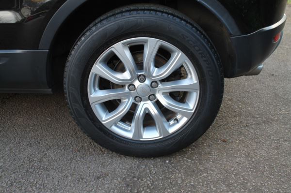 2014 (14) Land Rover Range Rover Evoque 2.2 SD4 Pure 5dr Auto [9] [Tech Pack] For Sale In Cheltenham, Gloucestershire
