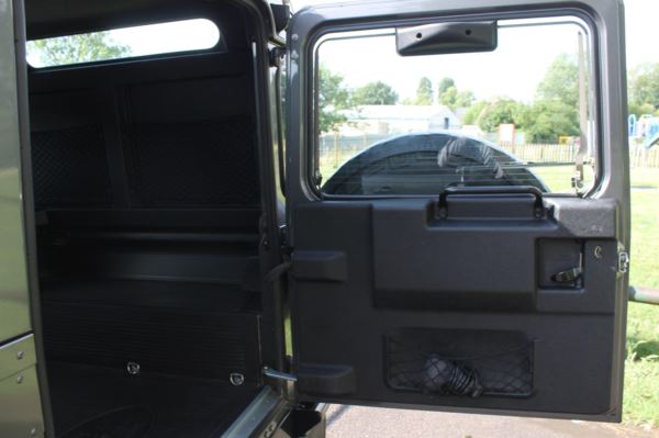 2016 (16) Land Rover Defender XS Hard Top TDCi [2.2] For Sale In Cheltenham, Gloucestershire