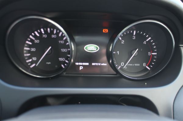 2015 (15) Land Rover Discovery Sport 2.2 SD4 HSE 5dr Auto For Sale In Cheltenham, Gloucestershire