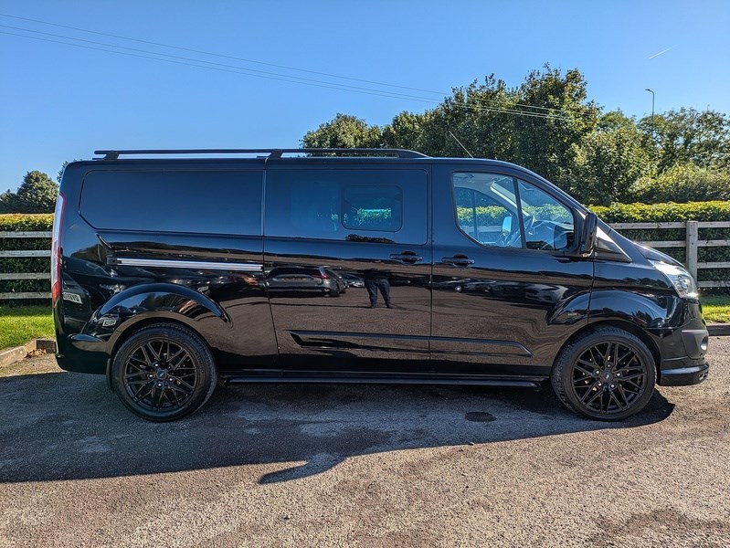 Ford Transit Custom Listing Image