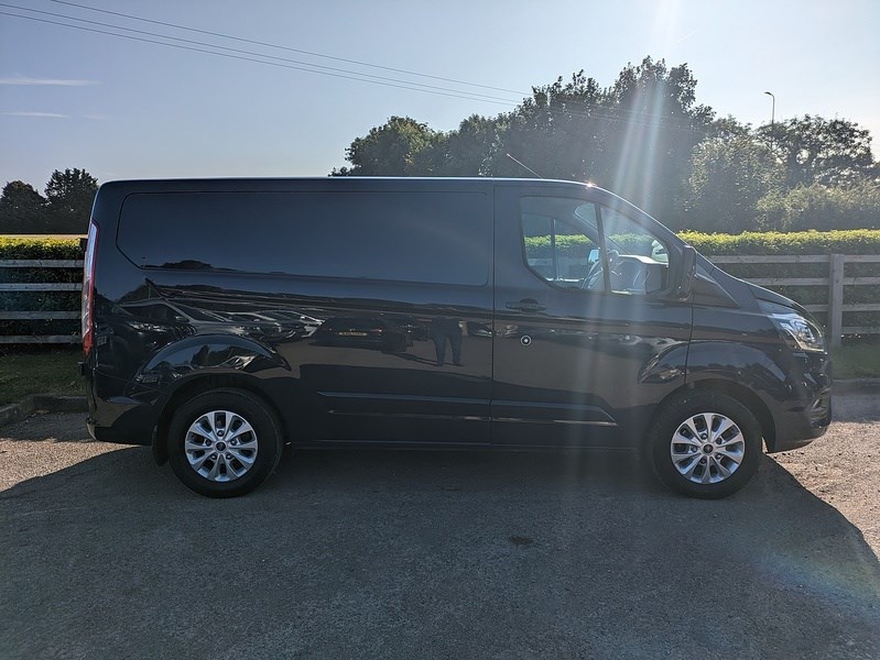 Ford Transit Custom Listing Image