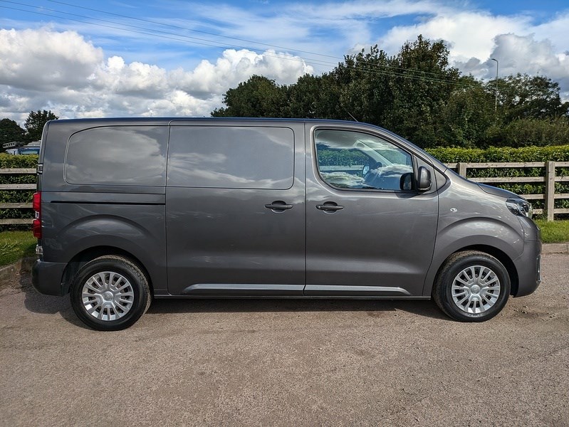 Toyota ProAce Listing Image