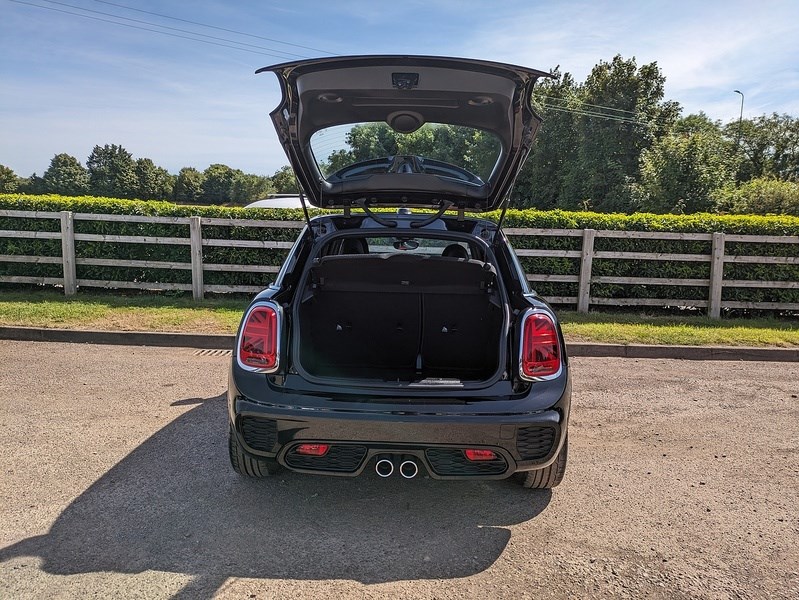 MINI Hatch Listing Image