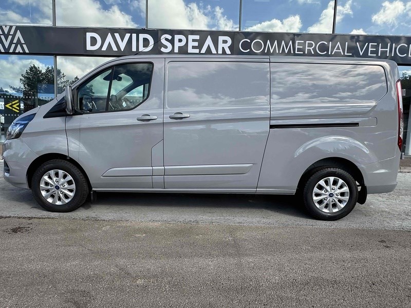 Ford Transit Custom Listing Image