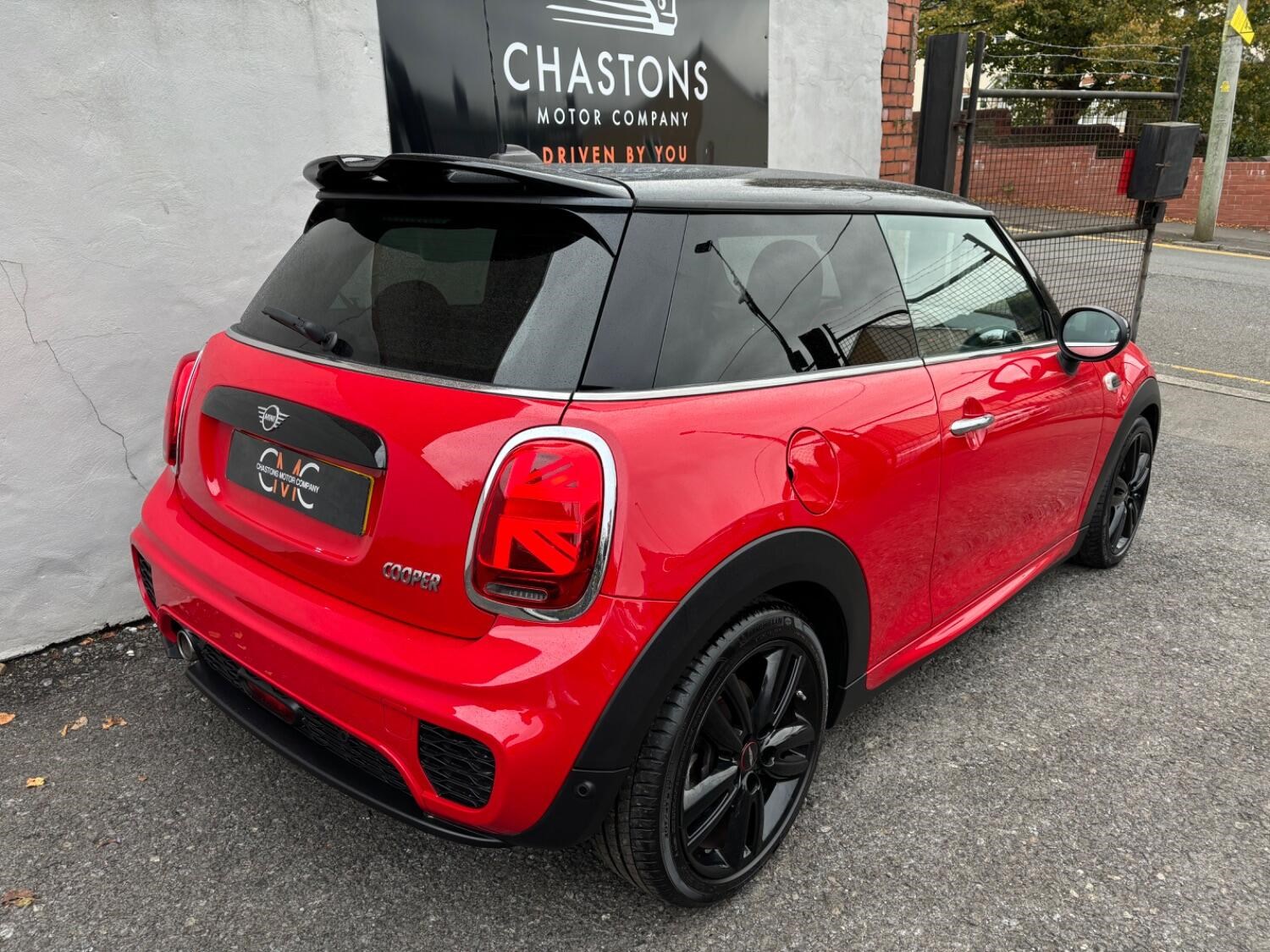 MINI Hatch Listing Image