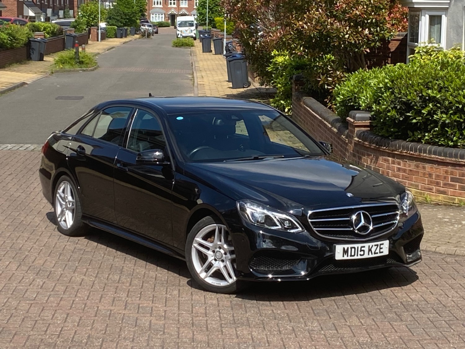 Mercedes-Benz E-Class Listing Image